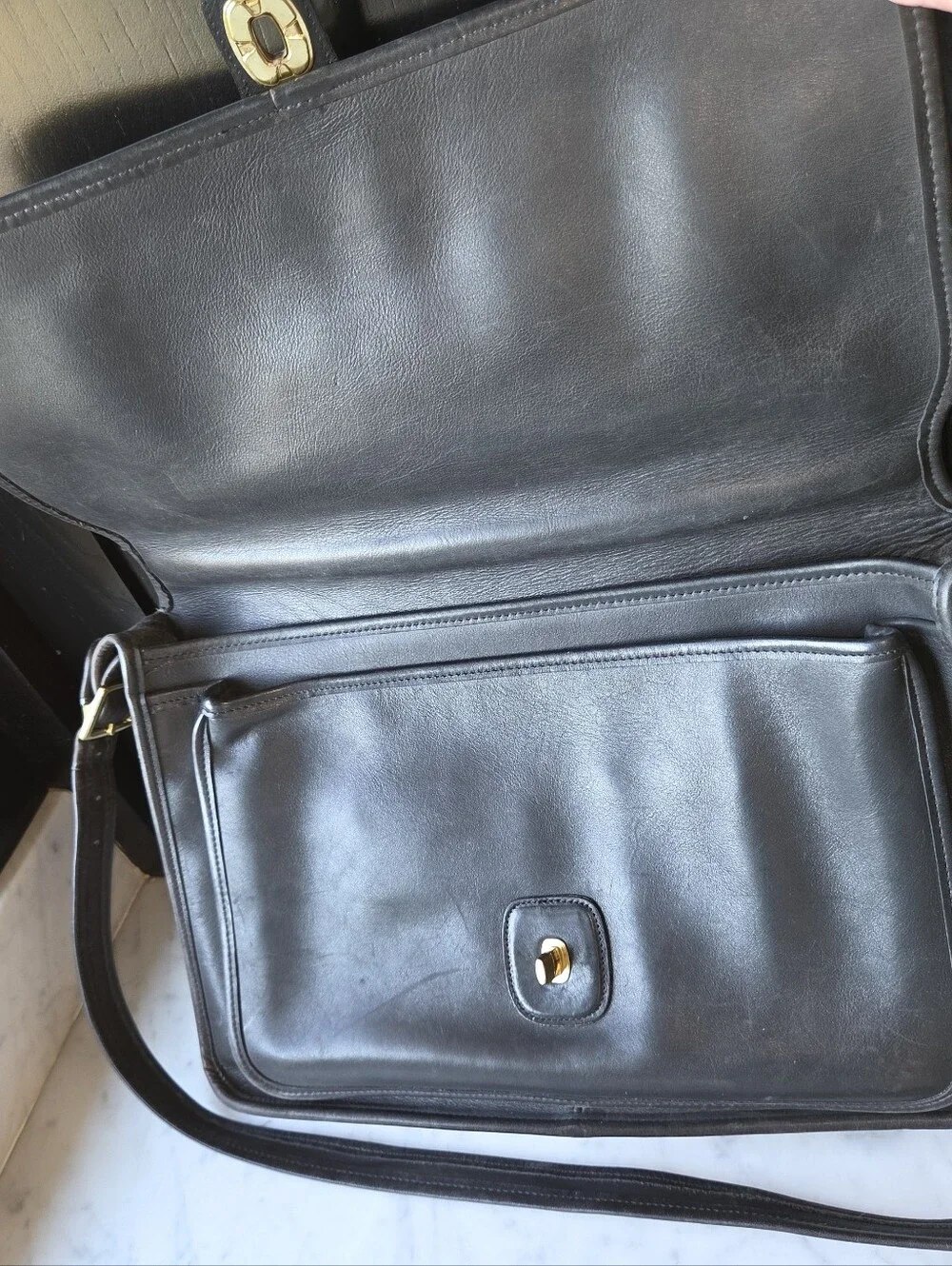 Andy's Devil Wears Prada II Coach 5180 Metropolitan Messenger Black/Brass ExCond